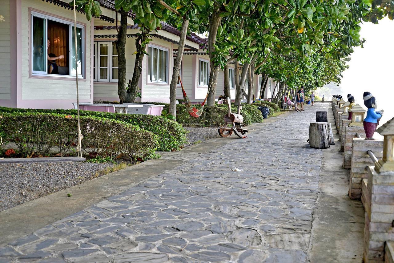 The Iris Resort Chao Lao Beach Exterior foto